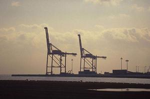 工業用や自宅用の機械を製作する会社